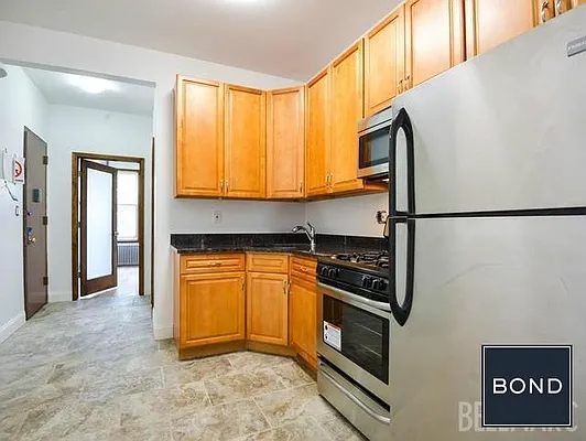 Rented by Bond New York | media 4