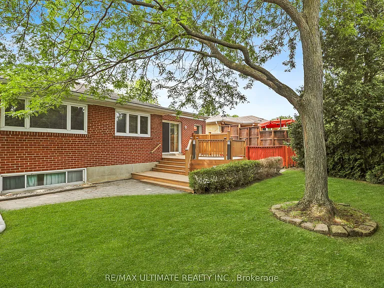 121 Elvaston Dr — Photo 25