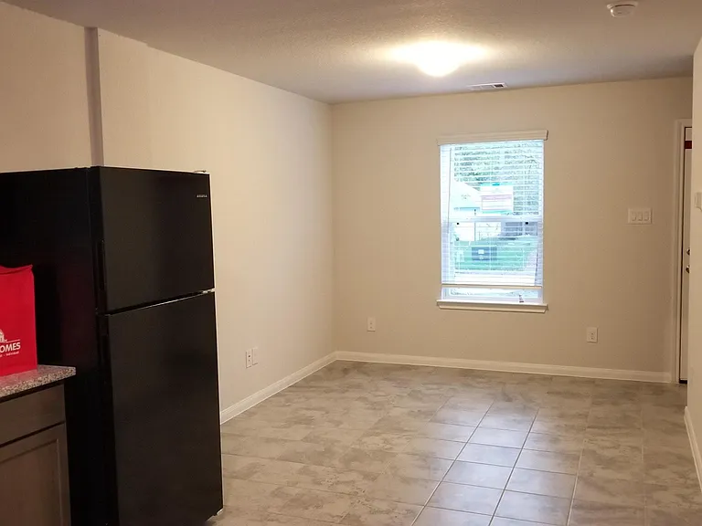 28608 Netawaka Ct — Photo 8