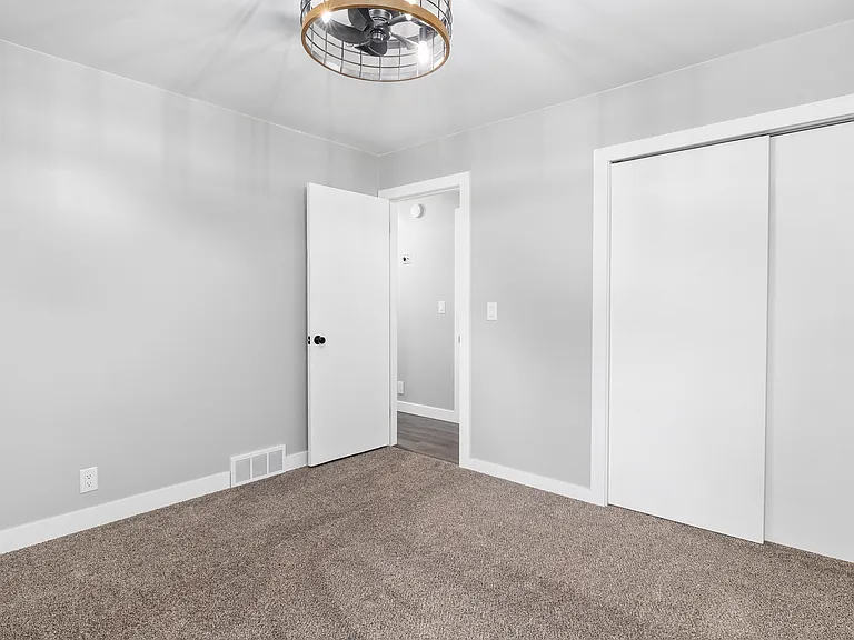 3400 Las Vegas Dr NE — Photo 12