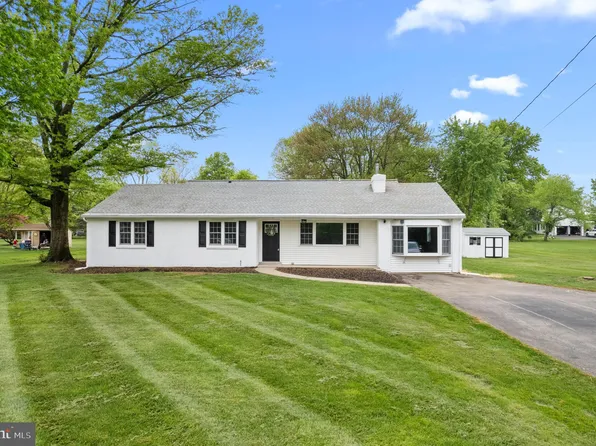 224 Oak Park Rd, Hatfield, PA 19440