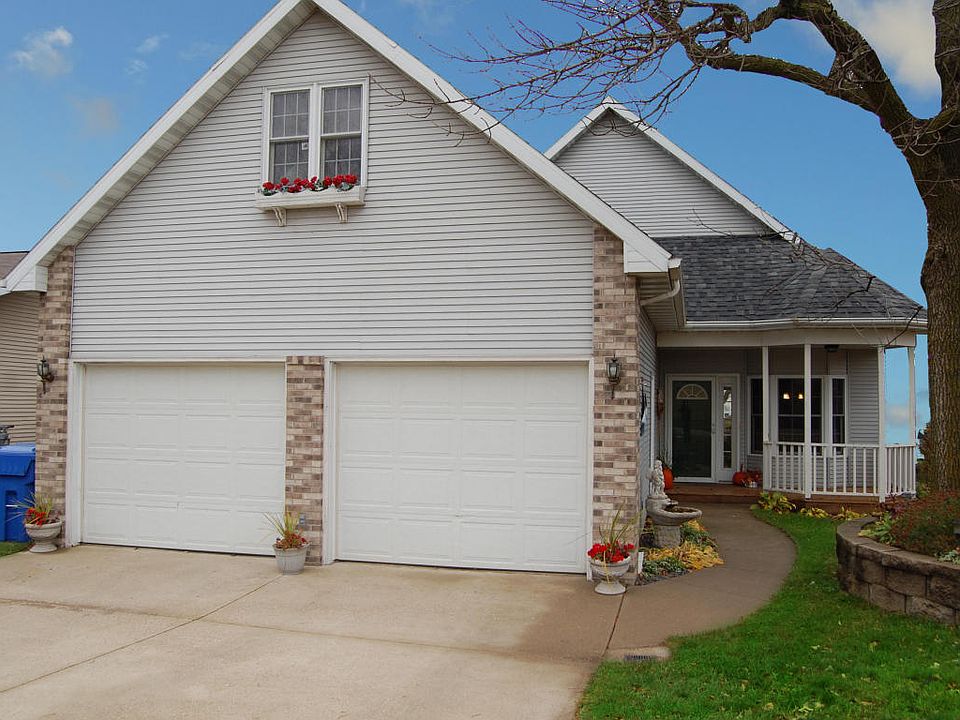 1st image of 24504 182nd St