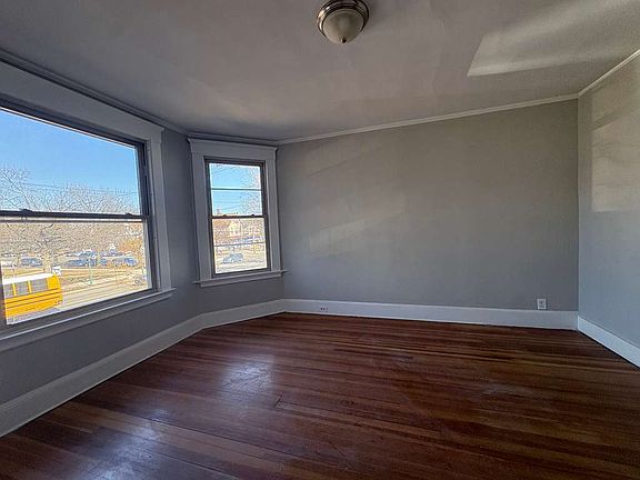 5th image of 396 Whalley Ave #2A
