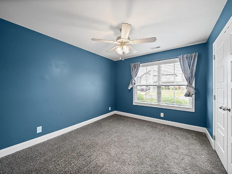 204 King Rd — Photo 24