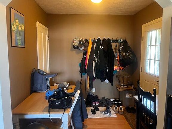 4th image of 3597 Walker Ave NW