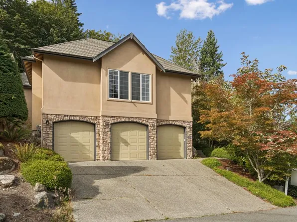 17247 SE 54th Pl, Bellevue, WA 98006