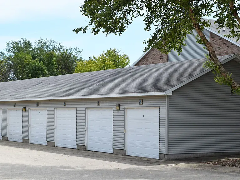 Prospect Pointe — Photo 4