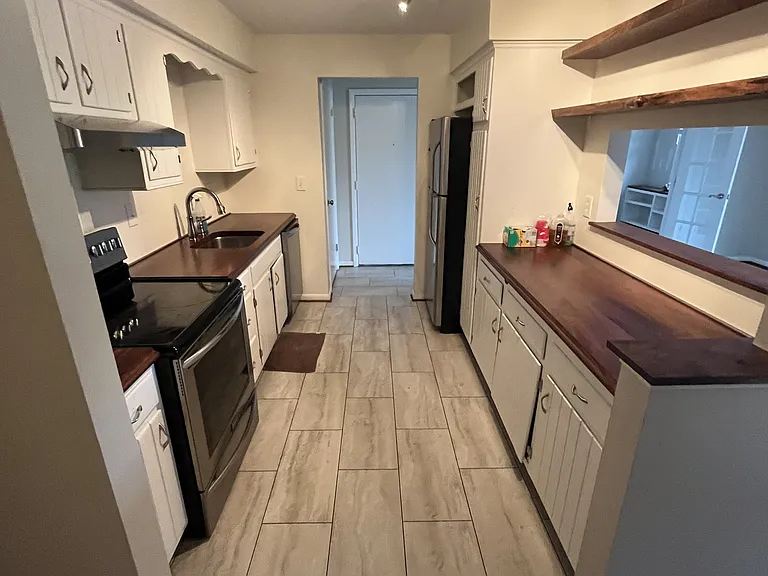 103 N Edgewood Dr #8 — Photo 11