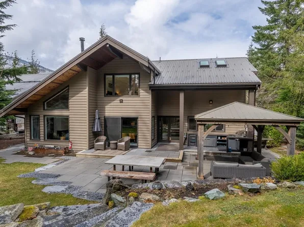 6232 Oboe Pl, Whistler, BC V8E 0C5