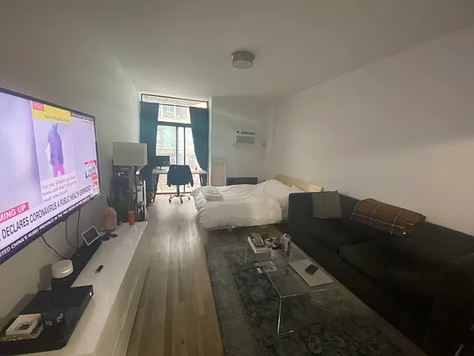 Rented by Mallory Management Corp | media 21