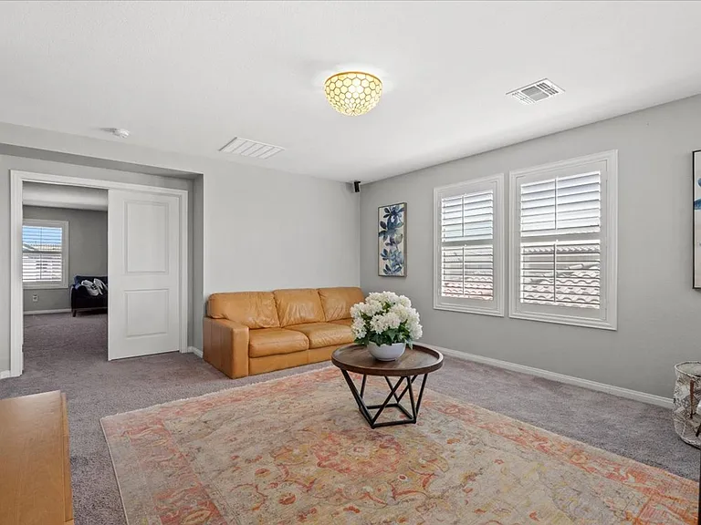 7014 Solano Canyon Ave — Photo 13