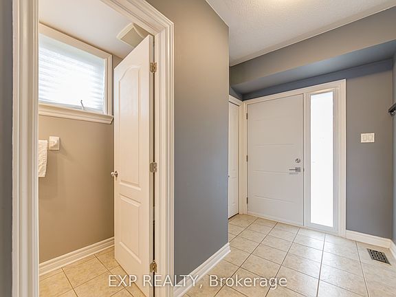 2nd image of 4220 Kelly Farm Dr