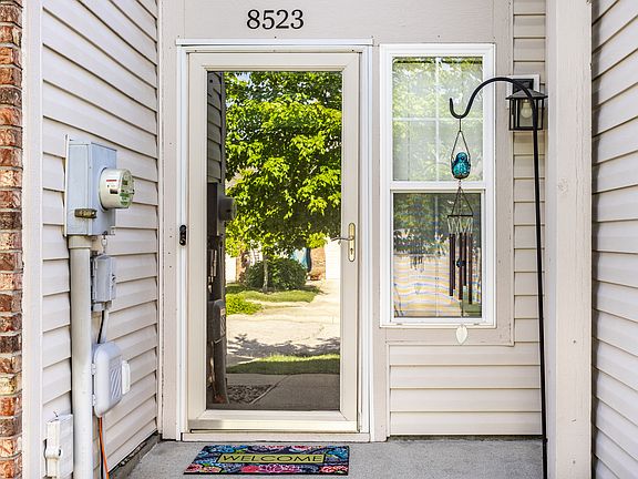 4th image of 8523 Bison Woods Ct