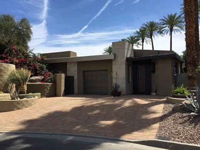 LARGE driveway and 1 car garage, enter without steps. wheelchair designed.