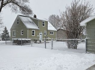 677 Bluff St, Quinnesec, MI 49876