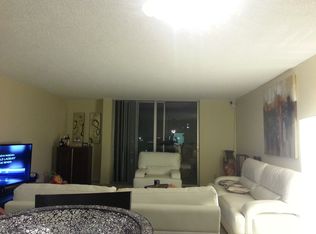 628 W Hallandale Beach Blvd, Hallandale Beach, FL 33009