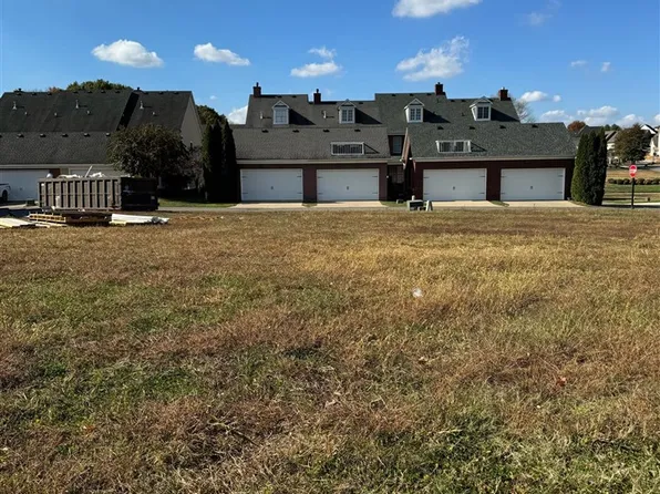 5-98 Olde Stone Way, Bowling Green, KY 42103