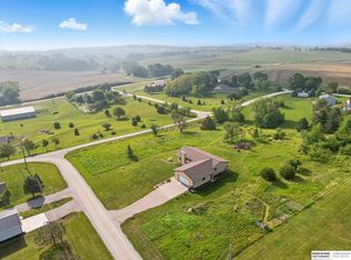 2303 Deerfield Dr, Plattsmouth, NE 68048