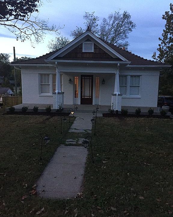 2nd image of 98 Peachtree St