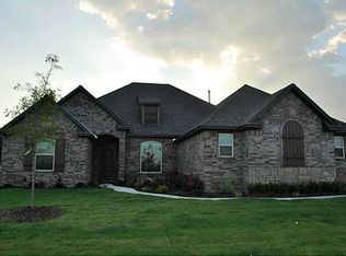 5706 SW Gunstock Rd, Bentonville, AR 72712