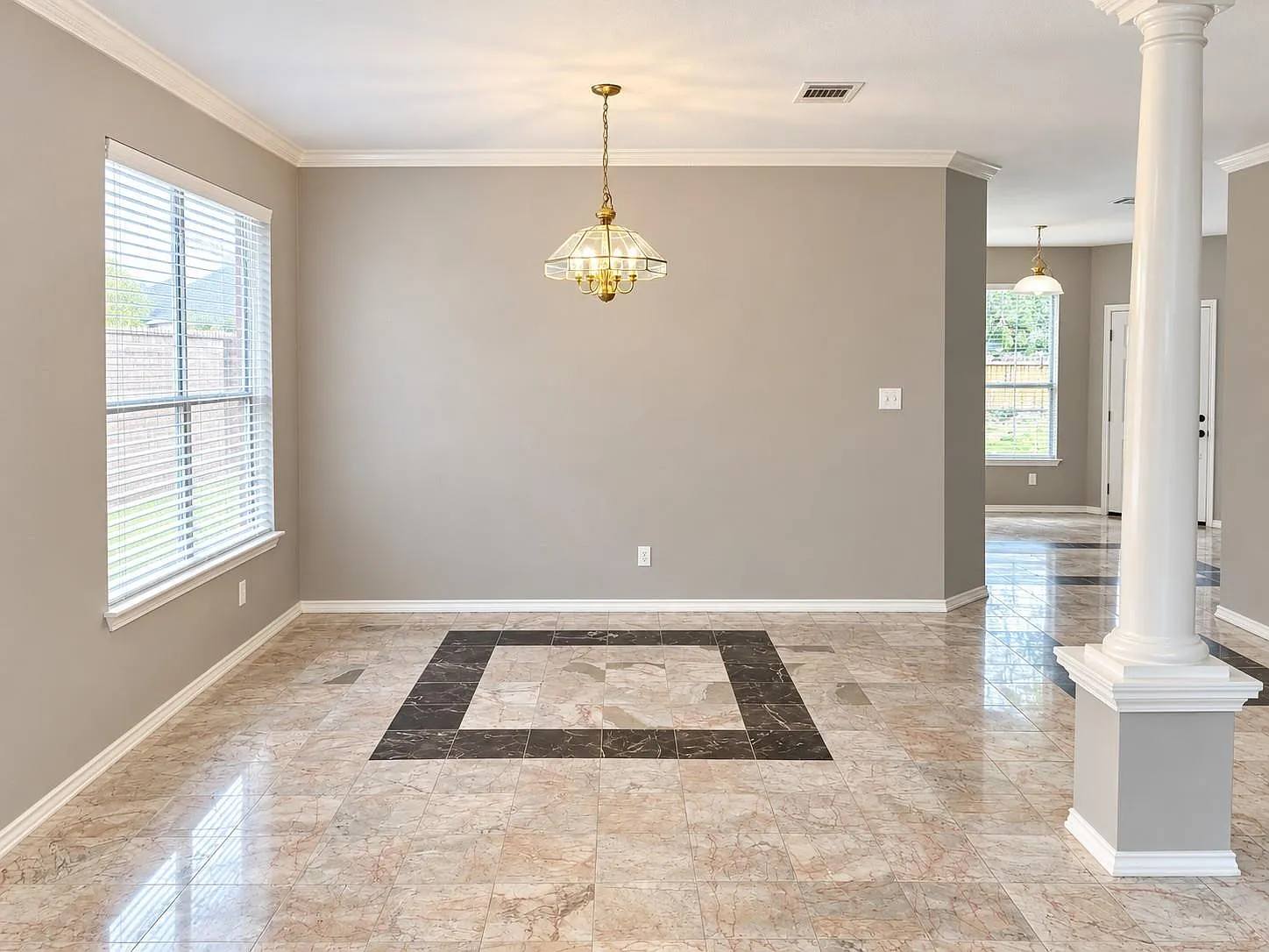 4 bed, 2.5 bath, 2769 sqft, $2,695 — Photo 4