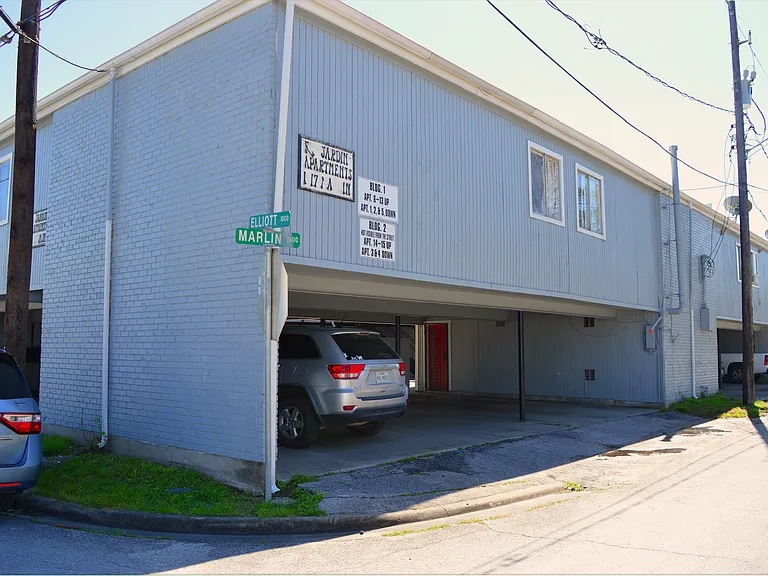 1617 Marlin St — Photo 2