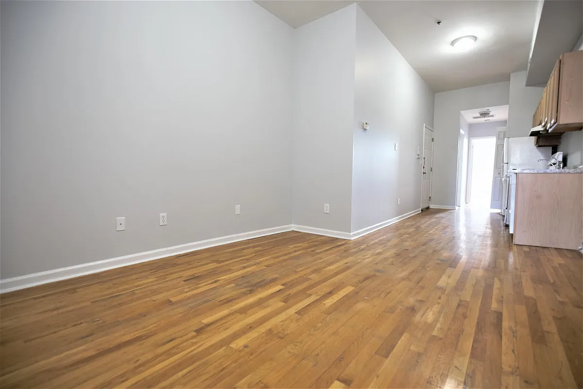 Building Photo - 230 Washington St #4N