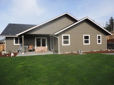 1931 SE Harpazo Ln, Grants Pass, OR, 97527