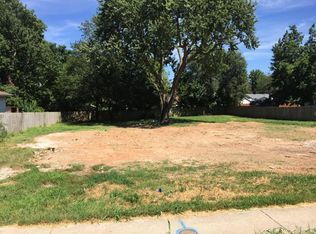 2246 N Roosevelt Ave, Springfield, MO 65803