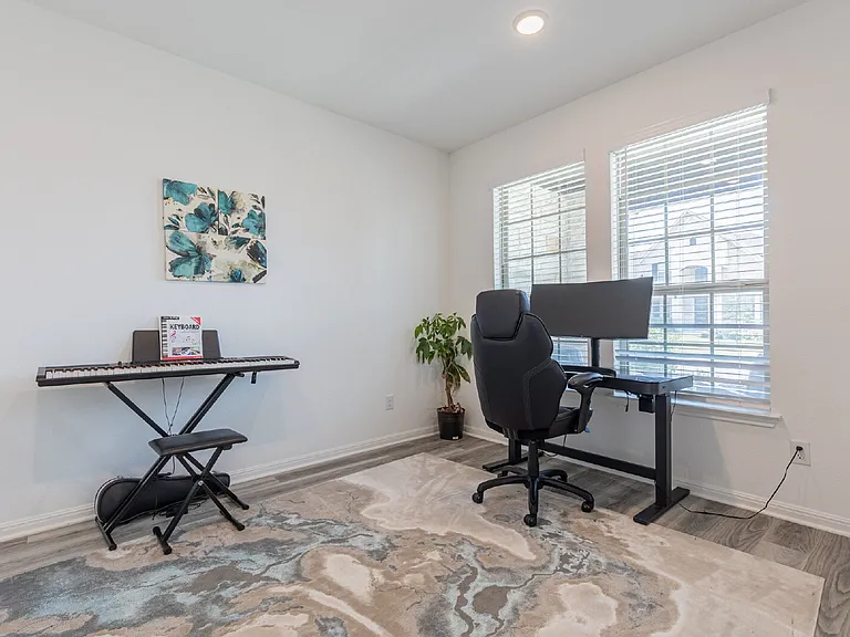 2332 Giona Pl — Photo 9