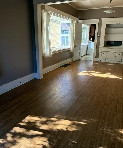 106 Newton St — Photo 18