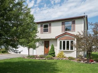 6280 Old Beattie Rd, Lockport, NY 14094