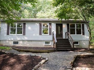 545 Recreation Dr, Effort, PA 18330