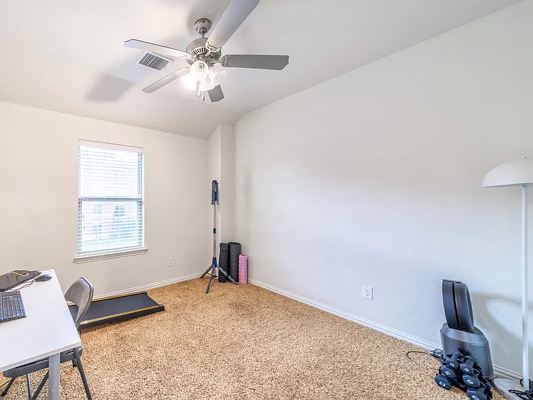 534 Alexandra Ave — Photo 9