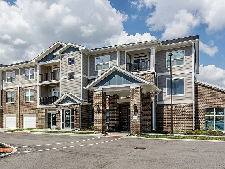 Promenade Flats — Photo 25