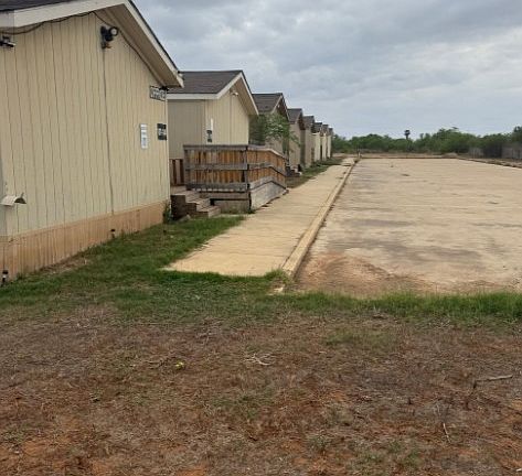 2nd image of 1100 County Road 4600