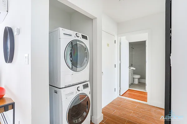 Rented by Reside New York | media 21