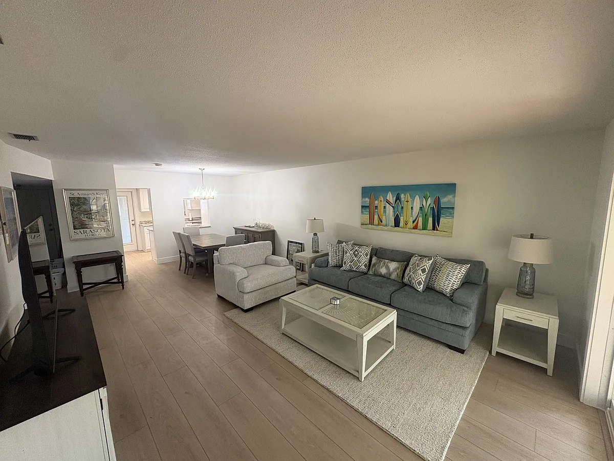 Building Photo - 607 Fair Winds Dr