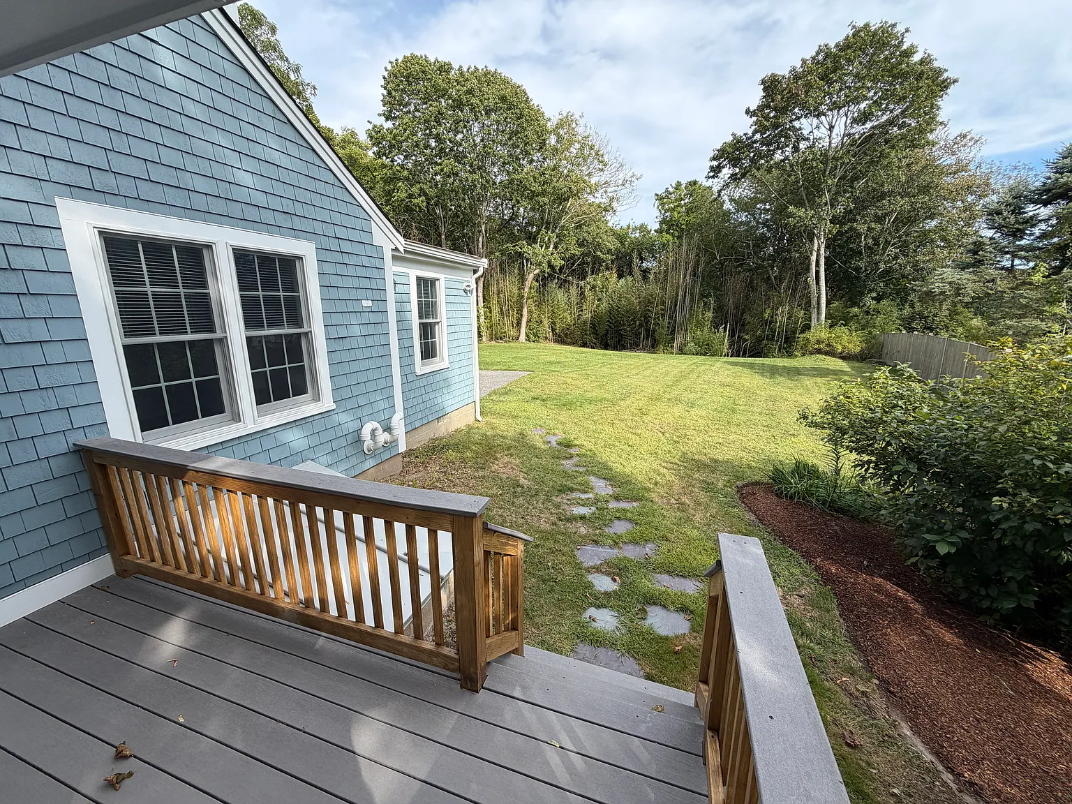 3 bed, 2.5 bath, 1680 sqft, $3,200 — Photo 3