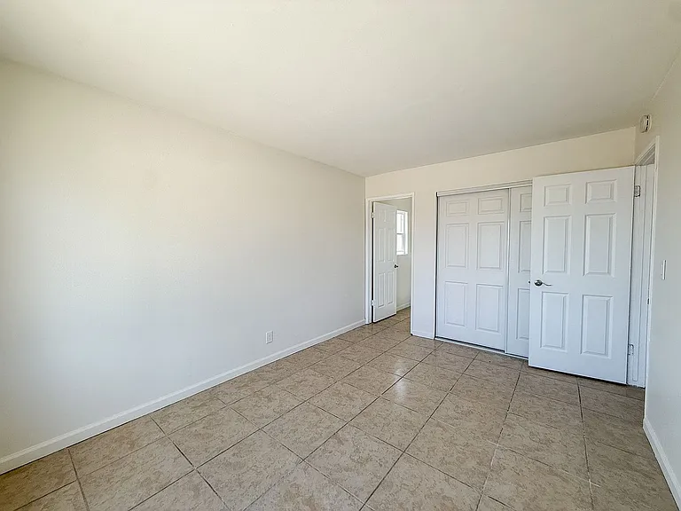 5839 Bagley Ave — Photo 21