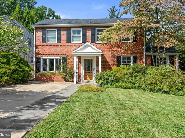 4903 Earlston Dr, Bethesda, MD 20816