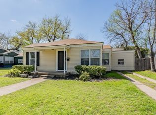 825 Edgefield Rd, Fort Worth, TX 76107