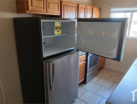 1st image of 260 W 8th Ave APT 226