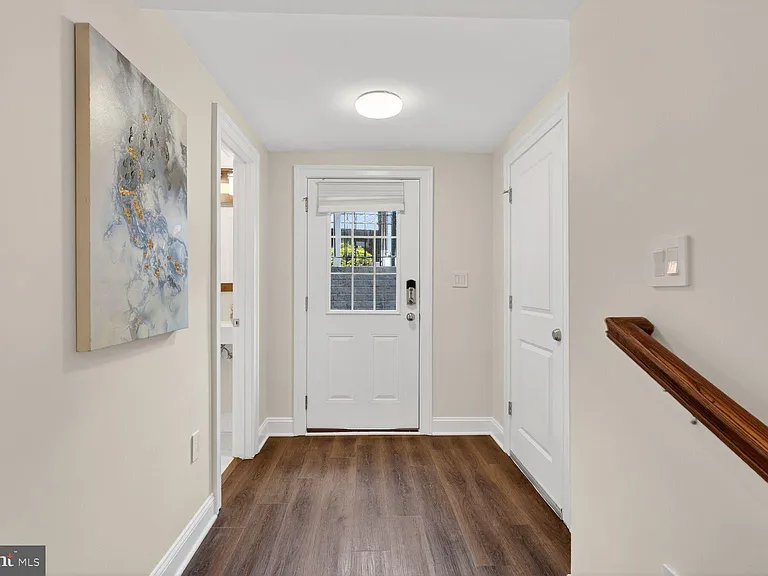 600 Harvard St NW #1 — Photo 30