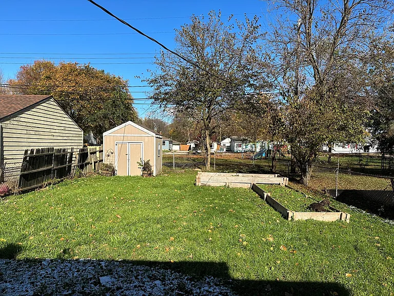 1237 E Evelyn Ave — Photo 11