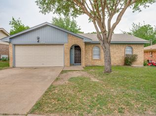 6045 Harrison Way, Watauga, TX 76148