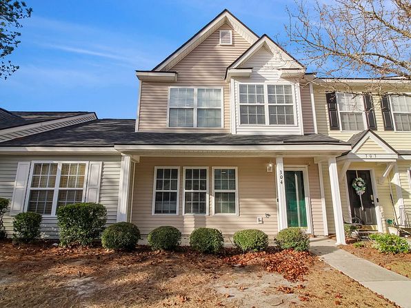 304 Elm Hall Cir