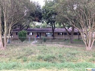 221 Friedens Church Rd, Seguin, TX 78155