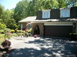 754 Pletcher Rd, Lewiston, NY 14092