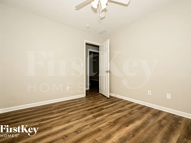 45 Sunset Ct — Photo 16